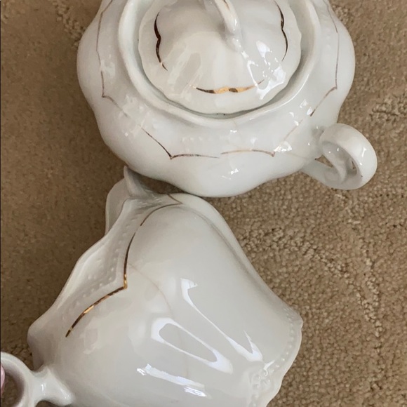 Sugar and Creamer set - Picture 4 of 7